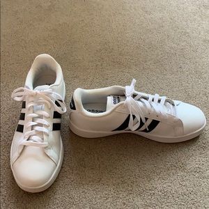 NWOT Adidas white and black sneakers